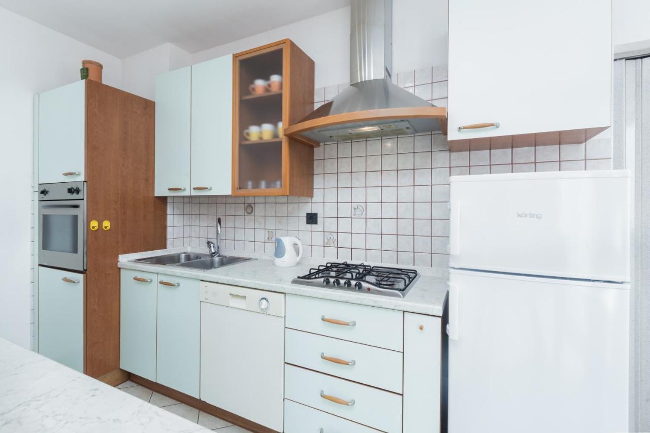 Apartments Emil Пула Экстерьер фото